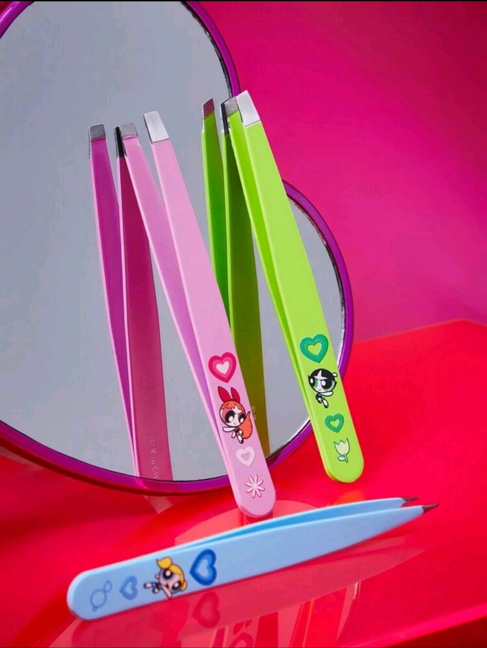 Cartoon Network Powerpuff Girls Tweezers in Pink, Lime Green, Light Blue